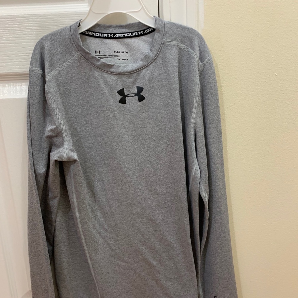 COPY - Boys youth large top under armour